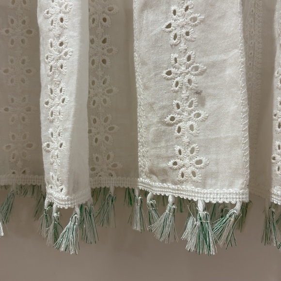 POL Elegant eyelet White summer Dress with tassels - Picture 3 of 9